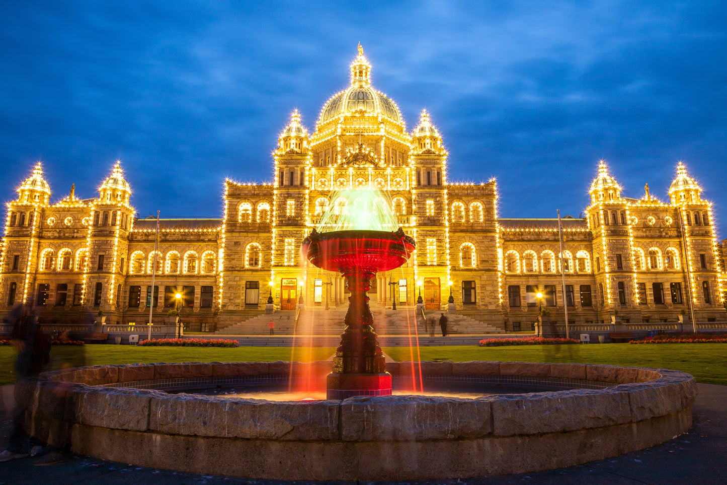 Christmas in Victoria | December 24 - 27, 2026 | Activity Level 1