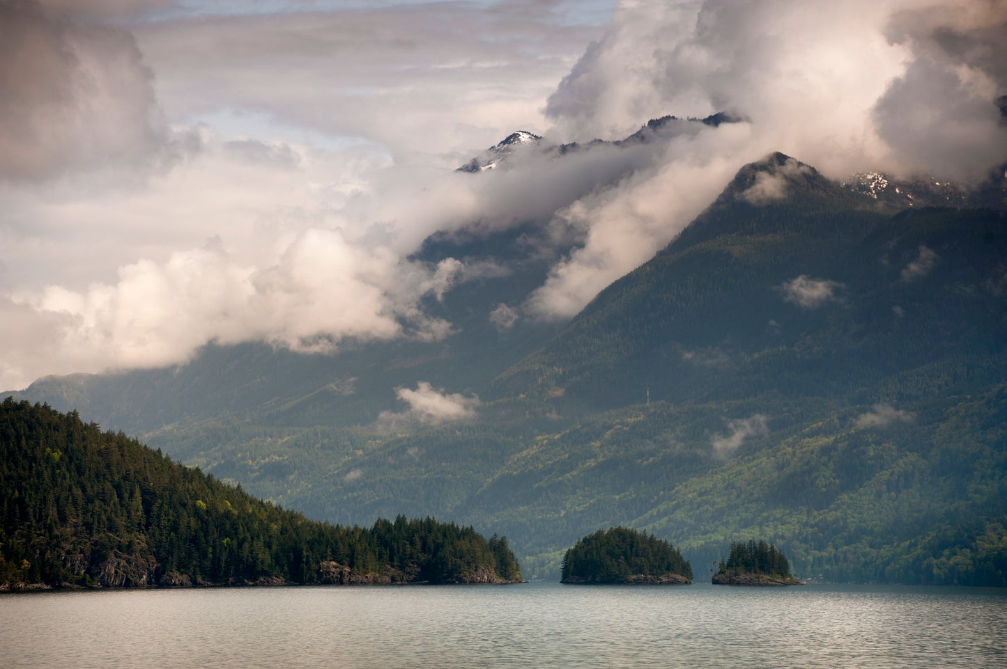 Eagles at Harrison Hot Springs | November 25 - 27, 2026 | Activity Level 2
