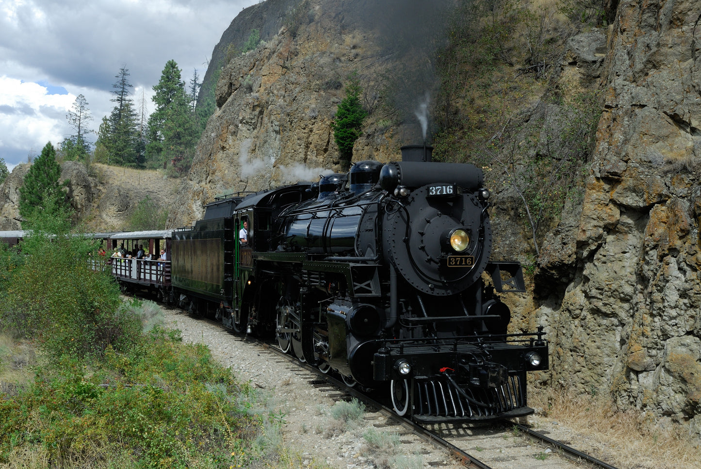 Kettle Valley Railway & Winery Tour | May 24 - 27, 2026 | Activity Level 1