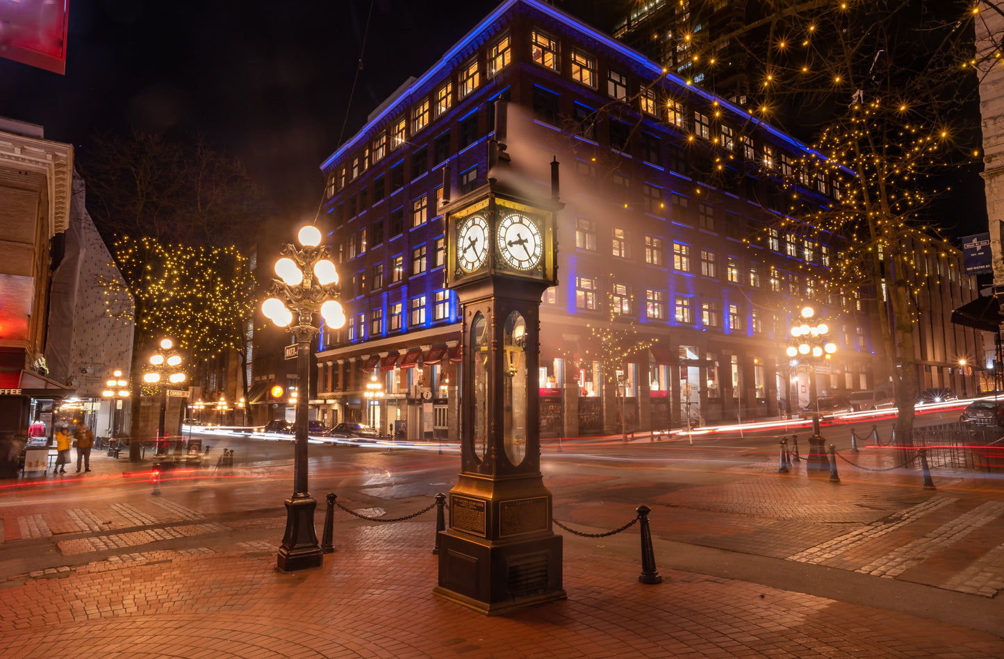 Holiday Magic in Vancouver: Christmas at the Wedgewood | December 24 - 27, 2026 | Activity Level 2