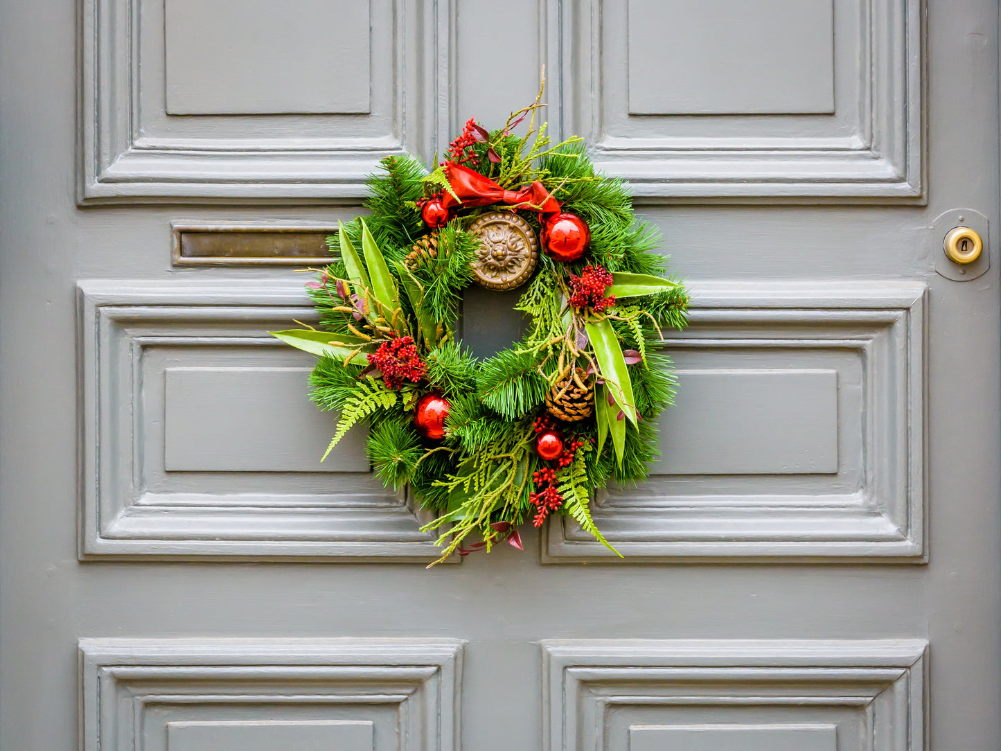 Christmas in Victoria | December 24 - 27, 2026 | Activity Level 1